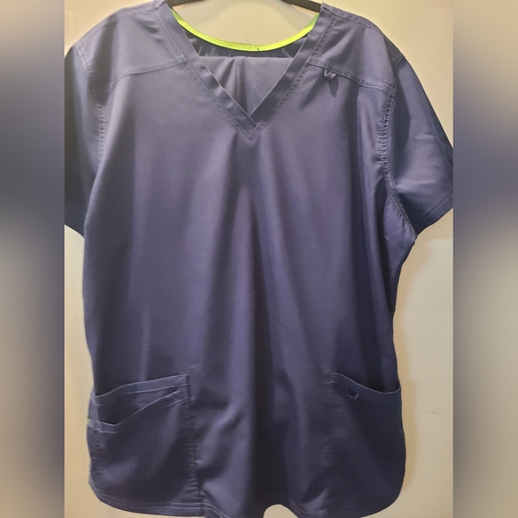 4 Sets LANDAU SCRUBS - Picture 5 of 13